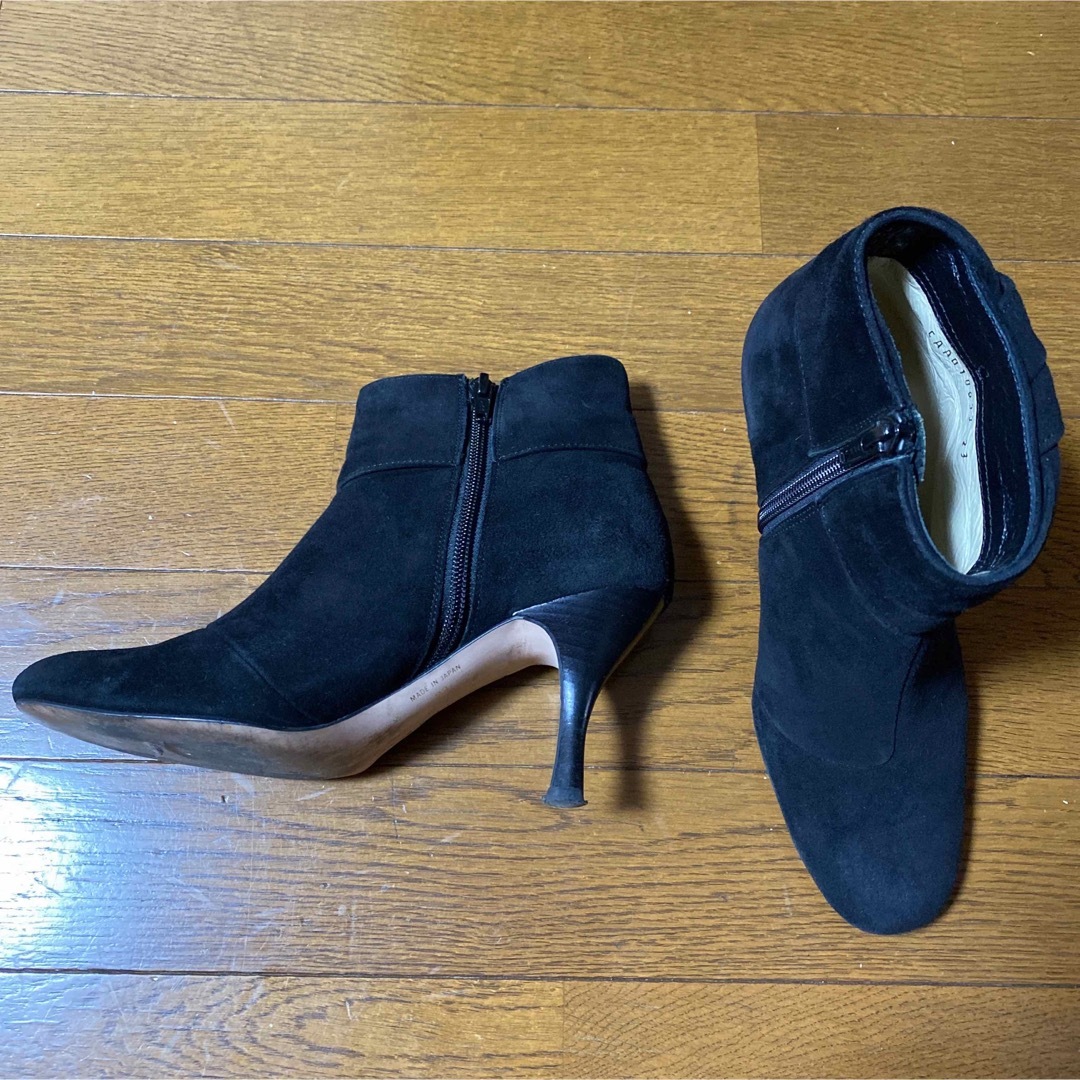 Mode et Jacomo(モードエジャコモ)のcarino MODE ET JACOMO ショートブーツ ブーティ 黒 23 レディースの靴/シューズ(ブーティ)の商品写真