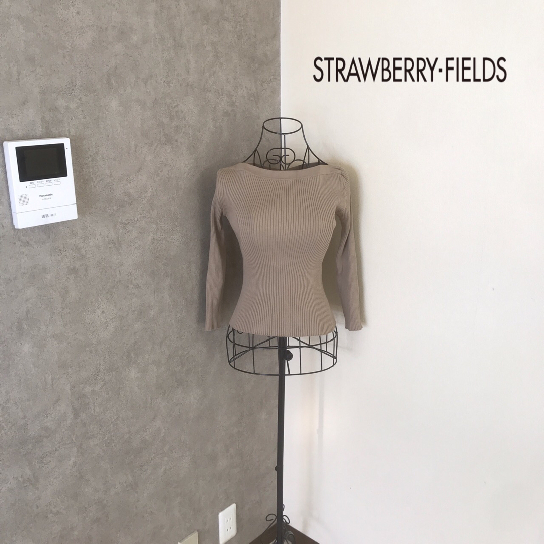 STRAWBERRY-FIELDS(ストロベリーフィールズ)の専用 レディースのトップス(ニット/セーター)の商品写真