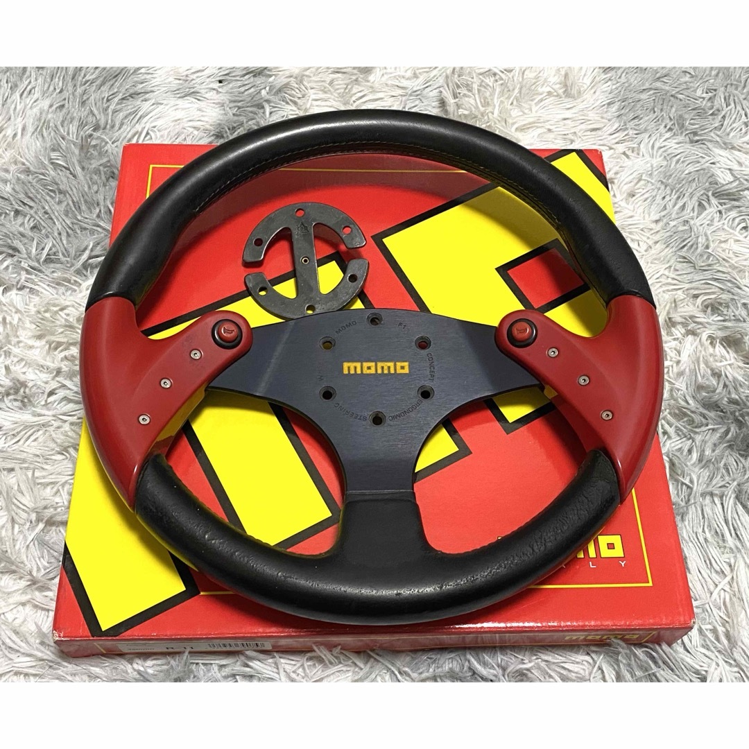 MOMO - 激レア MOMO F1 concept 35πステアリング レッド 希少の MOMO - 激レア MOMO F1 concept 35πステアリング レッド 希少の