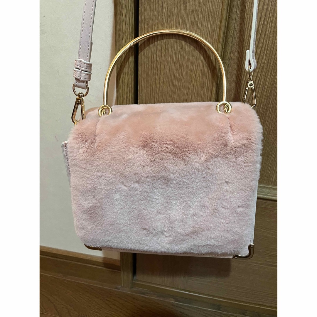 fur fur(ファーファー)のファーファー furfur ファー　ハンドバッグ　ピンク レディースのバッグ(ショルダーバッグ)の商品写真