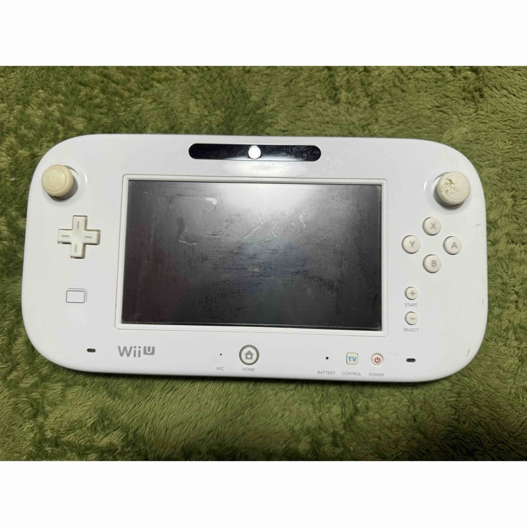 Wii U(ウィーユー)のNintendo WiiU本体　マリオカート8 エンタメ/ホビーのゲームソフト/ゲーム機本体(家庭用ゲーム機本体)の商品写真