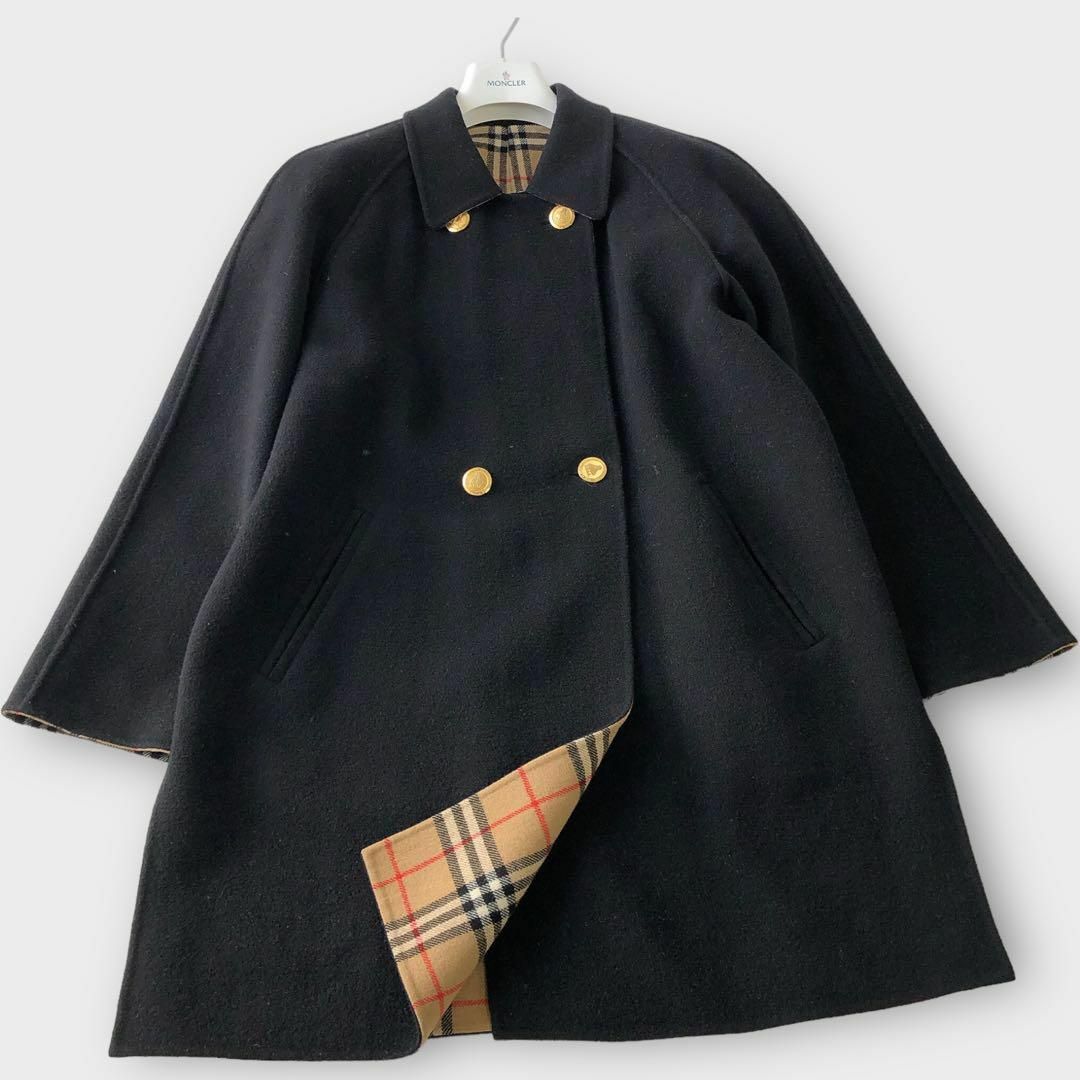 BURBERRY(バーバリー)のバーバリー　金ボタン ダブル　ノバチェック　チェスターコート　カシミヤ　茶色　黒 レディースのジャケット/アウター(ロングコート)の商品写真