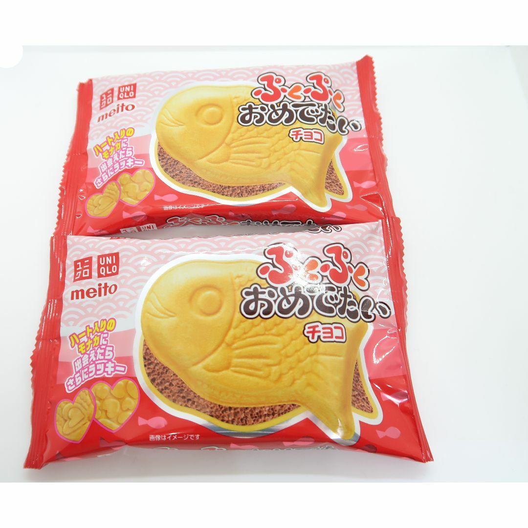 UNIQLO(ユニクロ)のユニクロ　菓子　ハンカチ レディースのファッション小物(ハンカチ)の商品写真