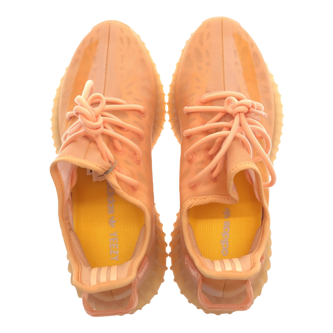 adidas(アディダス)のadidas Yeezy Boost 350 V2 Mono Clay GW2870 26cm メンズの靴/シューズ(スニーカー)の商品写真