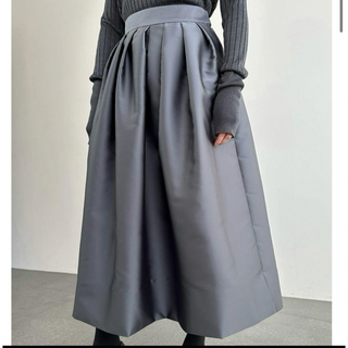 ユナイテッドアローズ(UNITED ARROWS)のタグ付き　SHE TokyoスカートAnna サイズ36(ロングスカート)