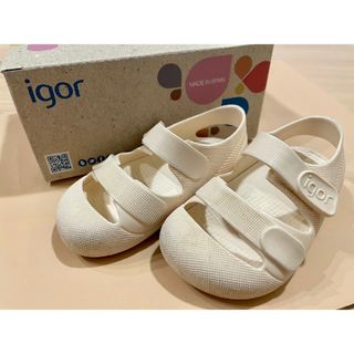 イゴール(igor)のigor イゴール　12cm 20サイズ　サンダル　アイボリー(サンダル)