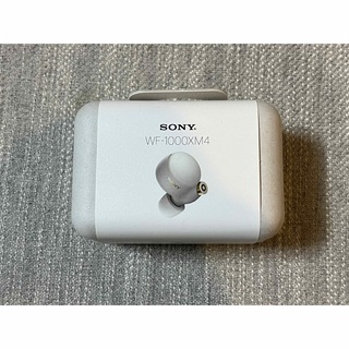 ソニー(SONY)のSONY WF-1000XM4 シルバー 新品 未開封 ワイヤレスイヤホン(ヘッドフォン/イヤフォン)