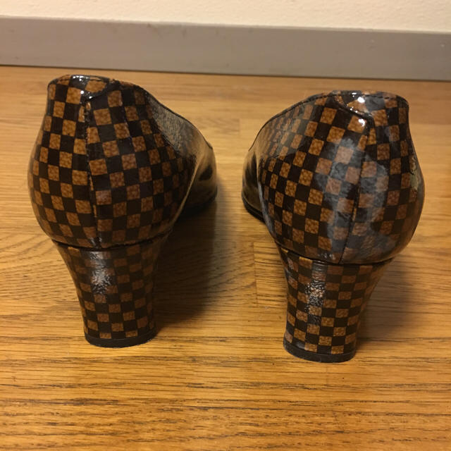 LOUIS VUITTON(ルイヴィトン)のLOUIS VUITTON ハイヒール (サイズ37) レディースの靴/シューズ(ハイヒール/パンプス)の商品写真