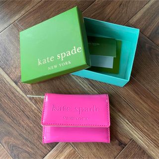 ケイトスペードニューヨーク(kate spade new york)の美品 ケイトスペード キーケース 定期入れ 小銭入れ 箱付き(パスケース/IDカードホルダー)