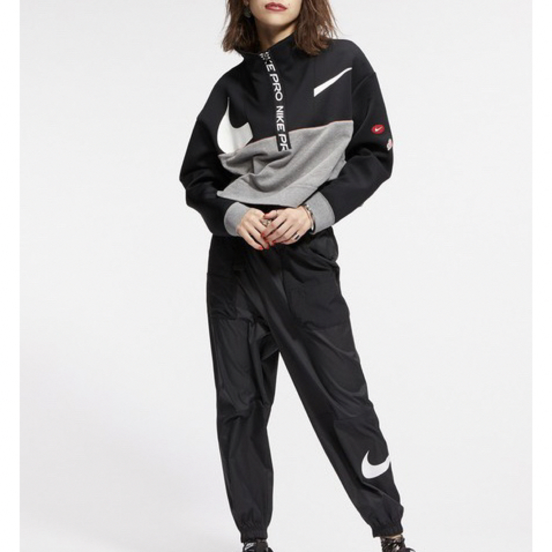 NIKE(ナイキ)の新品 NIKE ナイキ プロ ゲット フィット トレーナー スウェット ショート レディースのトップス(トレーナー/スウェット)の商品写真