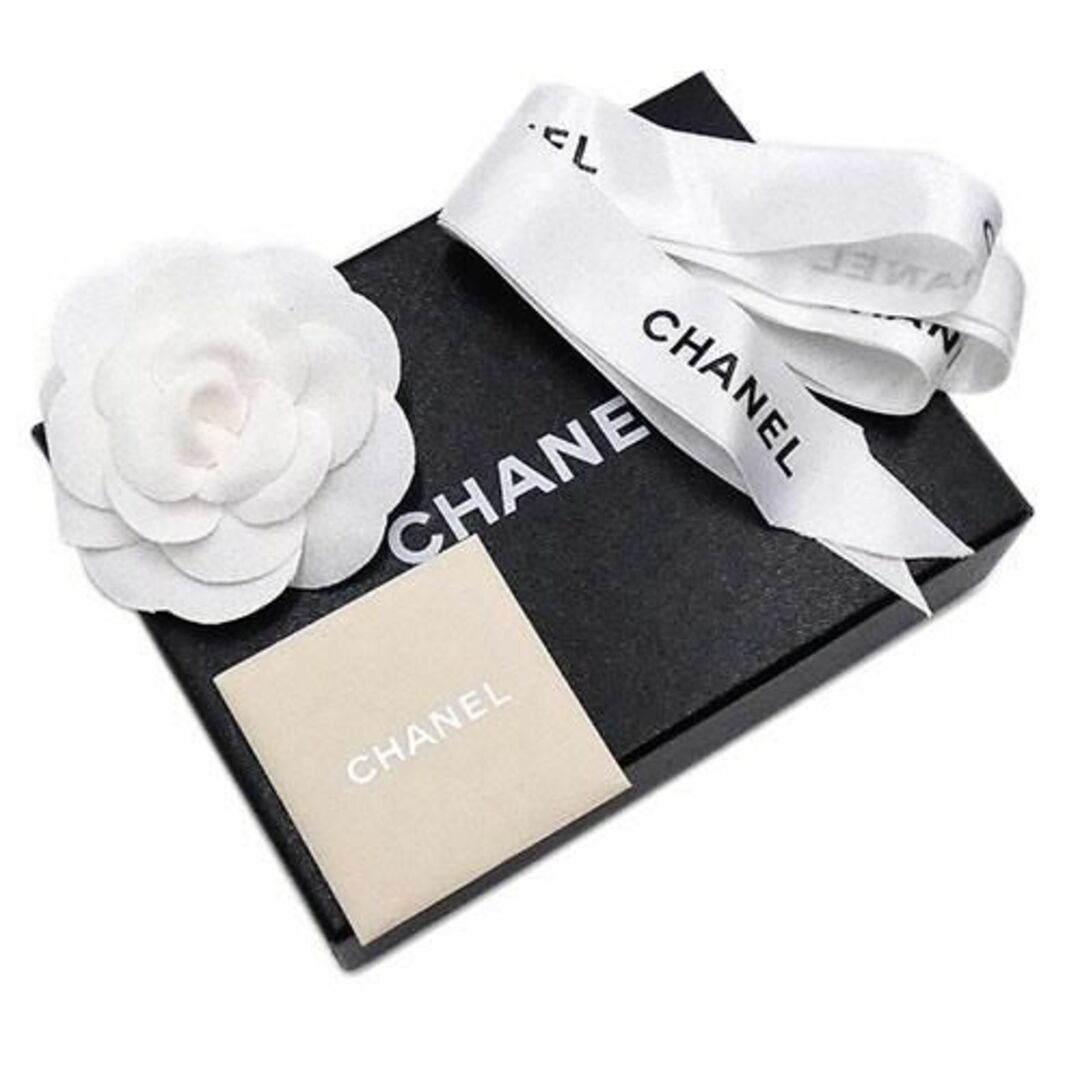 CHANEL(シャネル)のシャネル カードケース CHANEL ラムスキン マトラッセ CC ココマーク 名刺入れ 黒 ブラック レディース シルバー金具 OJ10033 レディースのファッション小物(名刺入れ/定期入れ)の商品写真