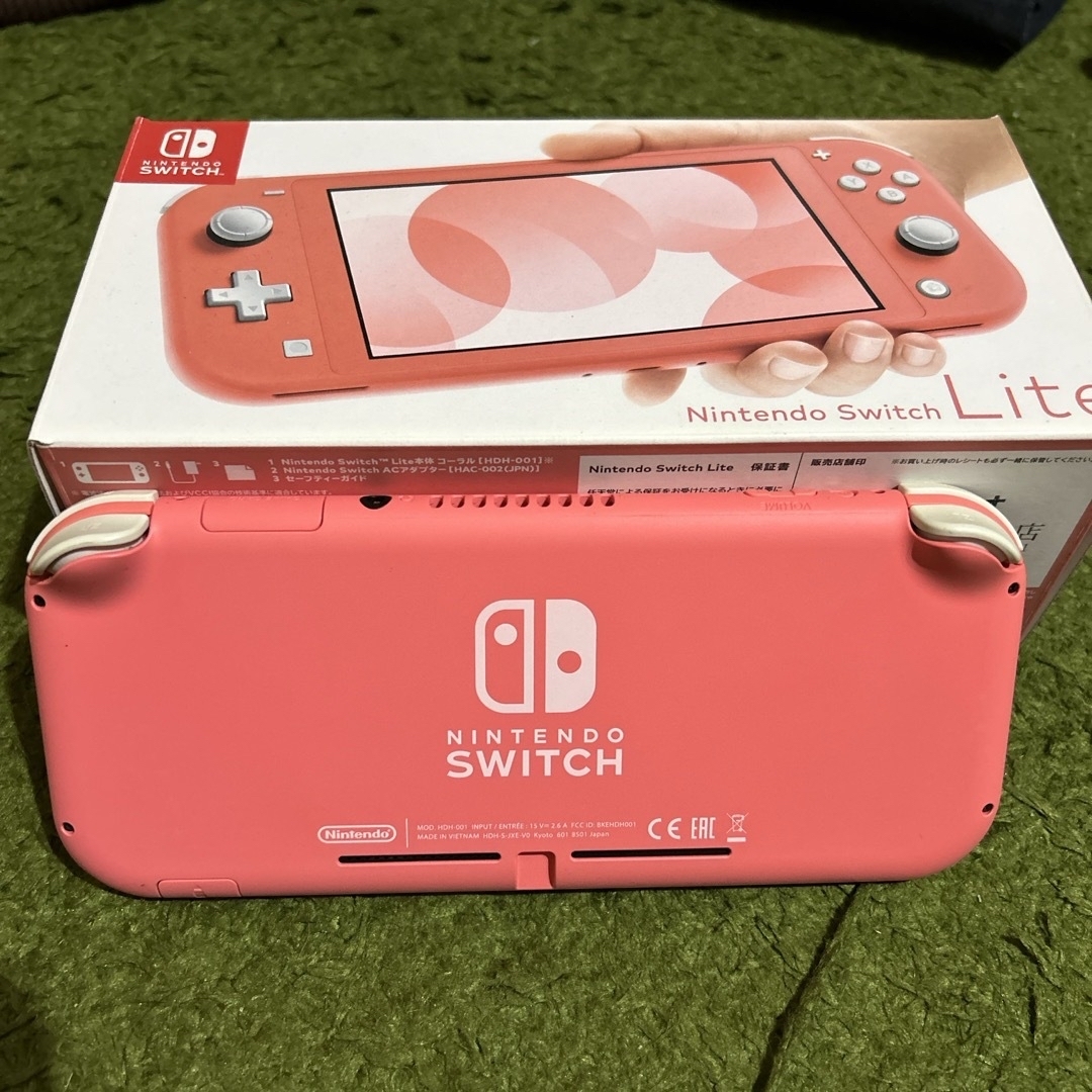 Nintendo Switch(ニンテンドースイッチ)のNintendo Switch Lite コーラル　［HDH-001］ エンタメ/ホビーのゲームソフト/ゲーム機本体(家庭用ゲーム機本体)の商品写真