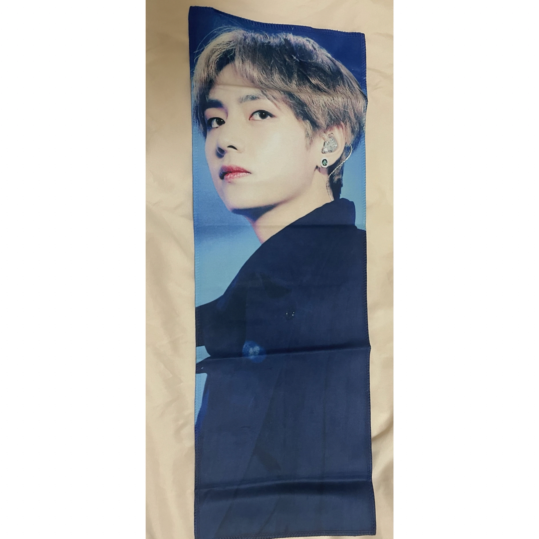 BTS v テテ スローガン エンタメ/ホビーのタレントグッズ(アイドルグッズ)の商品写真