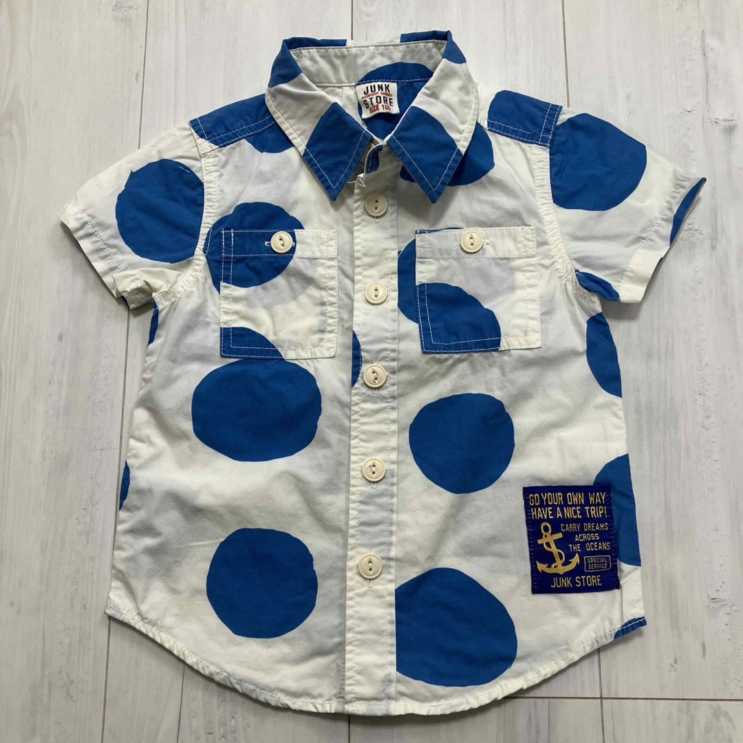 JUNK STORE(ジャンクストアー)のJUNK STORE 半袖シャツ 青白ドット 100 キッズ/ベビー/マタニティのキッズ服男の子用(90cm~)(ブラウス)の商品写真