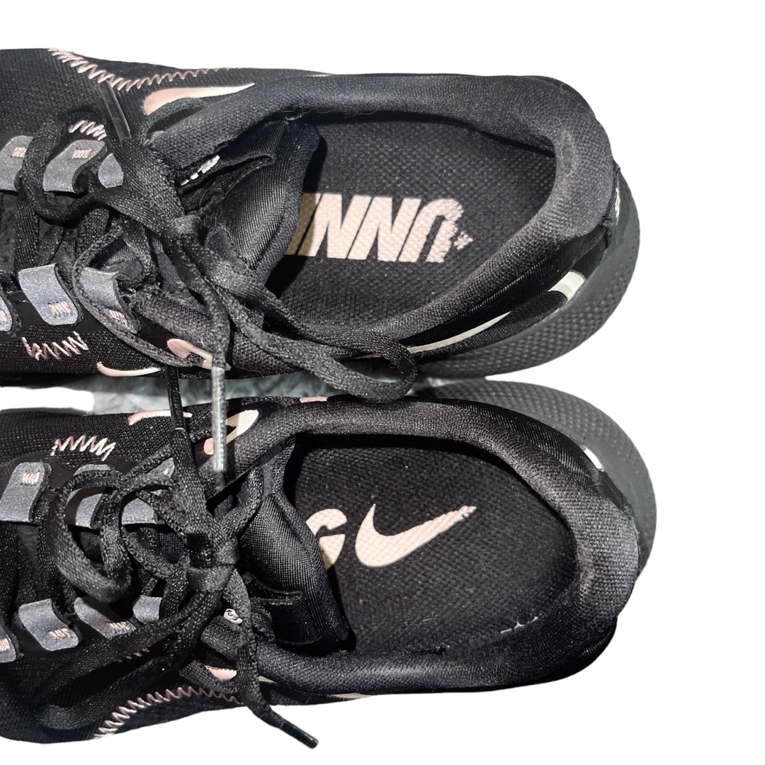 NIKE(ナイキ)の【訳アリ】NIKE ナイキ スニーカー 23cmレディース 黒 ブラック レディースの靴/シューズ(スニーカー)の商品写真