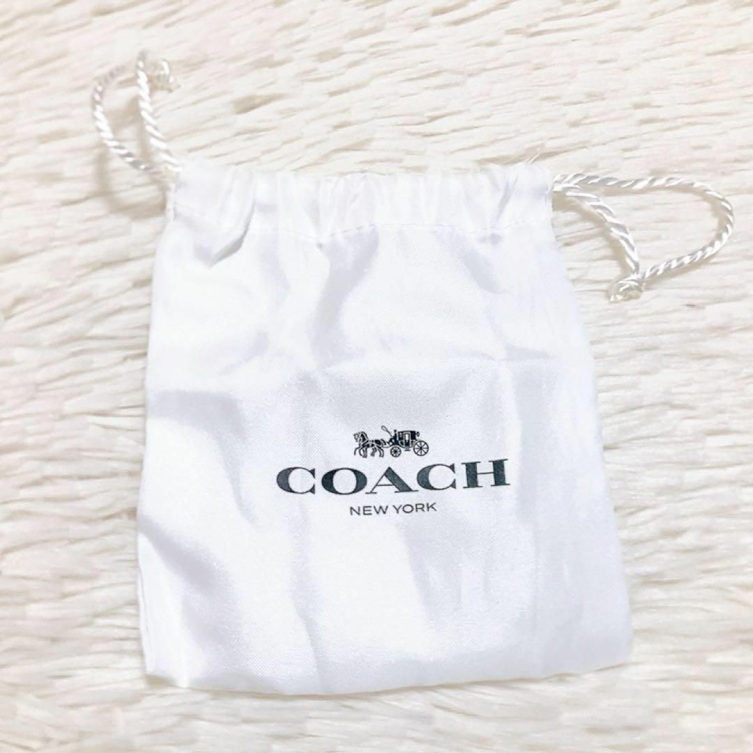 COACH(コーチ)の✨未使用✨COACH コーチ　キーリング Cロゴ　バッグチャーム　メタリック レディースのファッション小物(キーホルダー)の商品写真