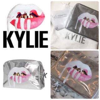 正規品 Kylie cosmetics ホリデー限定ポーチ(ポーチ)