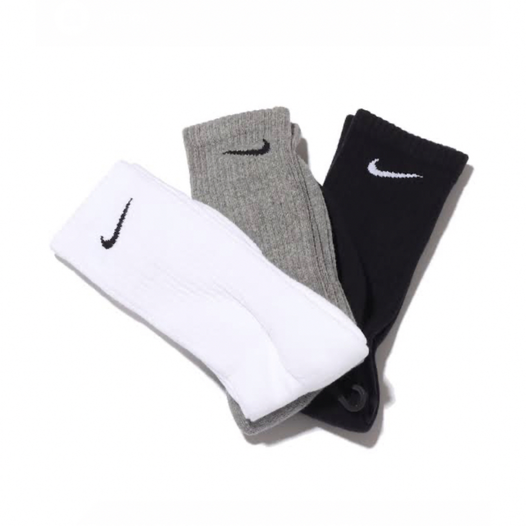 NIKE(ナイキ)のナイキ NIKE エブリデイ Everyday クルーソックス マルチ　3足 メンズのレッグウェア(ソックス)の商品写真