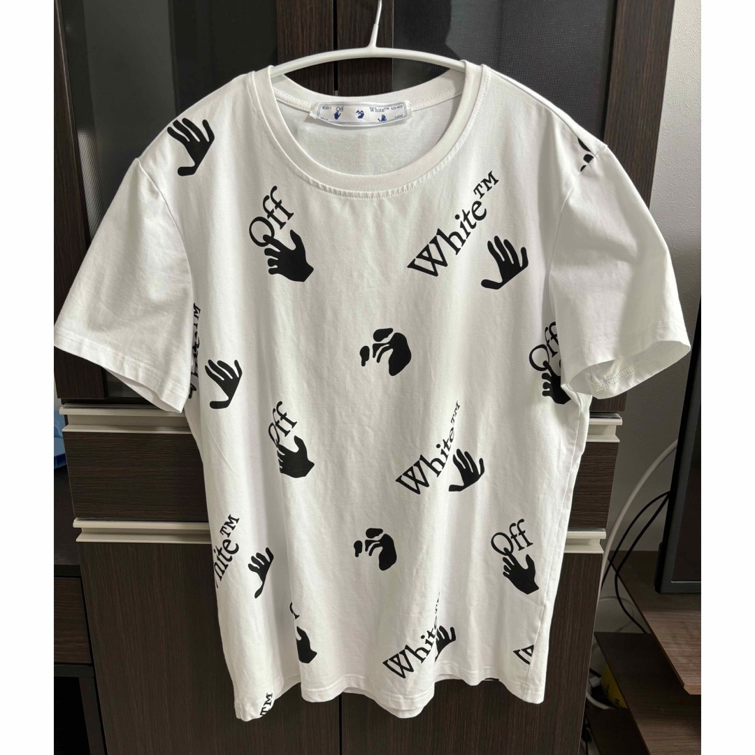 オフホワイト　Tシャツ メンズのトップス(Tシャツ/カットソー(半袖/袖なし))の商品写真