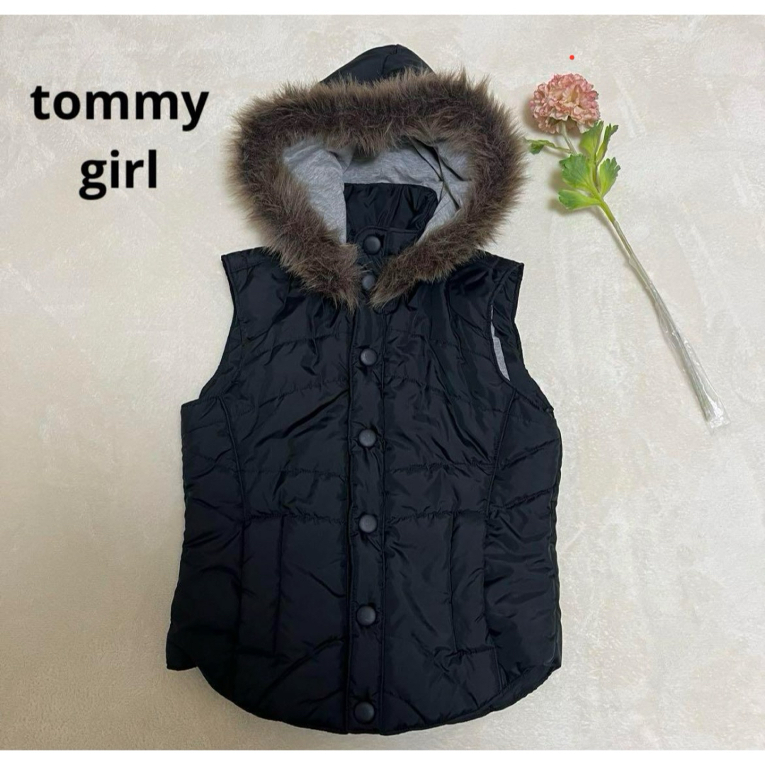 tommy girl(トミーガール)の【tommy girl】　トミーガール　ダウンベスト　S　フード取り外し可能 レディースのジャケット/アウター(ダウンベスト)の商品写真