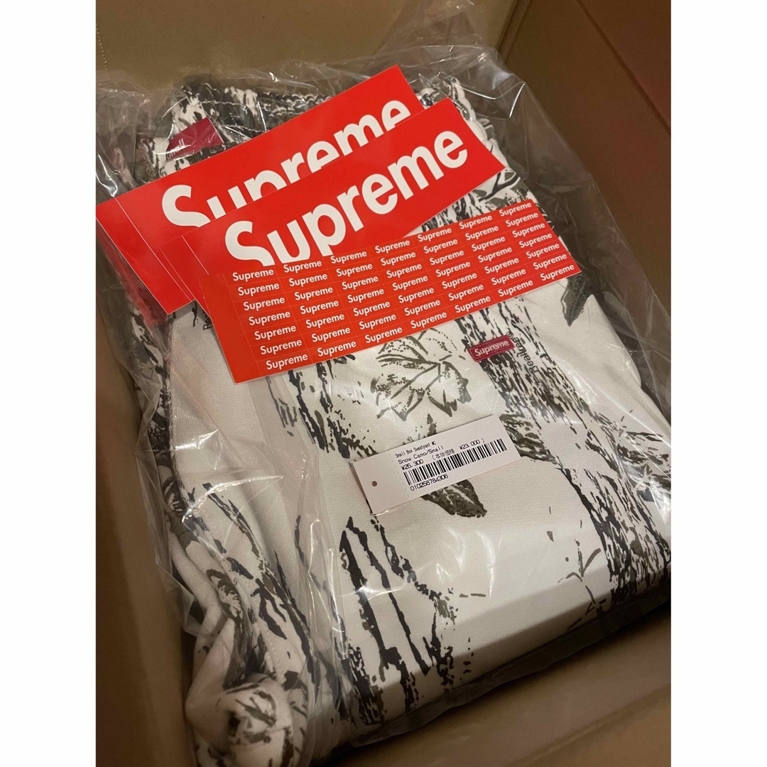 Supreme(シュプリーム)の‼️ Small Box Sweatpant・Snow Camo‼️ メンズのパンツ(その他)の商品写真