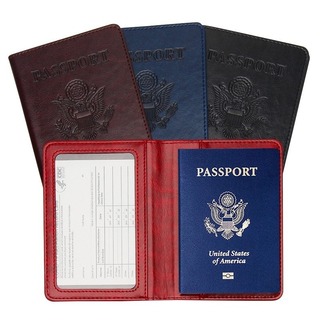 【残り僅か】ビジネス　黒　パスポート　カード　ケース　レザー　ブラック　軽量　(旅行用品)
