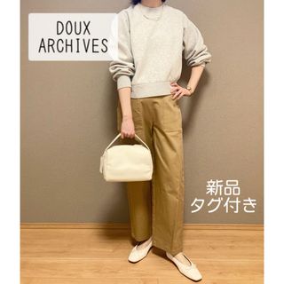 ドゥアルシーヴ(Doux archives)の【新品タグ付】 DOUX ARCHIVESチノベイカーテーパードパンツ ユニクロ(チノパン)