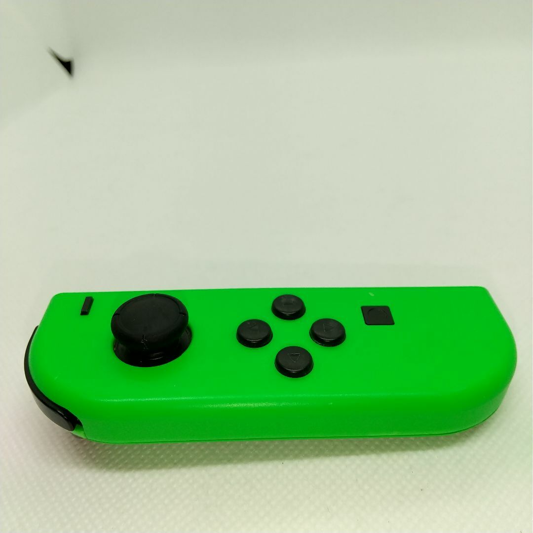 Nintendo Switch(ニンテンドースイッチ)の【大人気】⑧Switch ジョイコン　ネオングリーン左(L)【任天堂純正品】緑 エンタメ/ホビーのゲームソフト/ゲーム機本体(家庭用ゲーム機本体)の商品写真