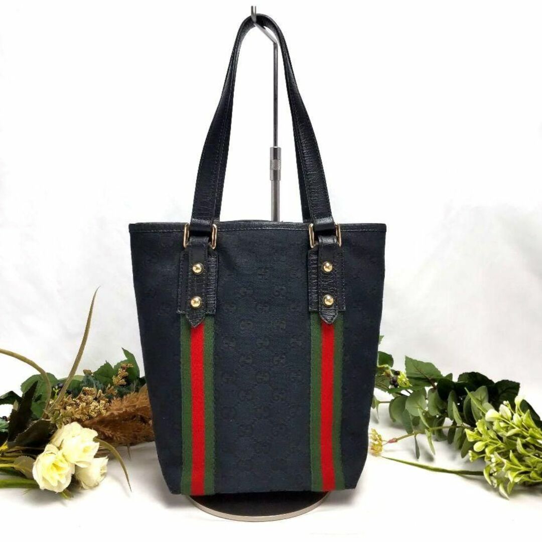 Gucci(グッチ)の★クリーニング済み★グッチ　ハンドバッグ　GG柄　シェリー 　黒　ヴィンテージ レディースのバッグ(ハンドバッグ)の商品写真