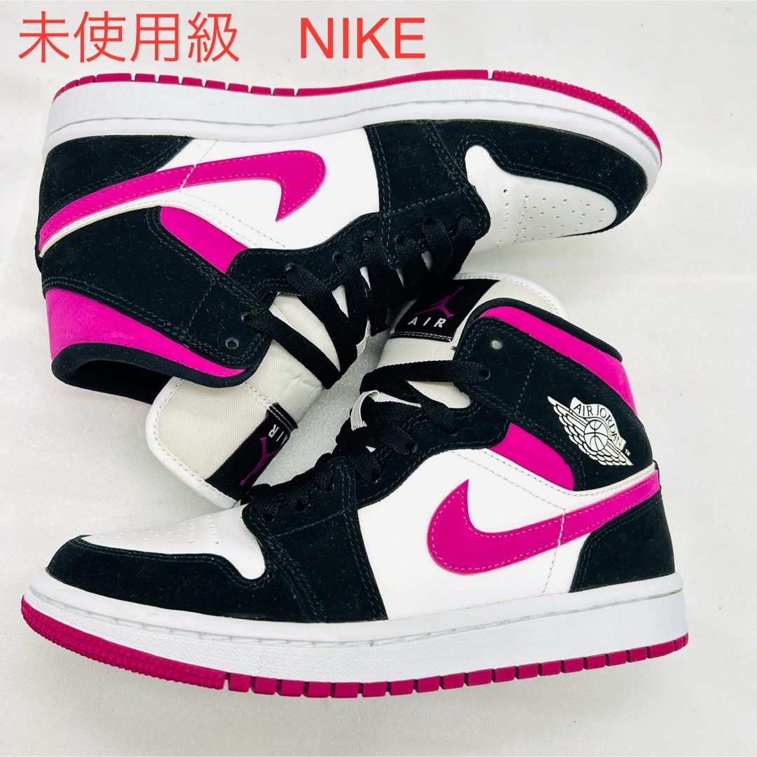 Jordan Brand（NIKE）(ジョーダン)の未使用級　NIKE AIR JORDAN 1 MID エアジョーダン レディースの靴/シューズ(スニーカー)の商品写真