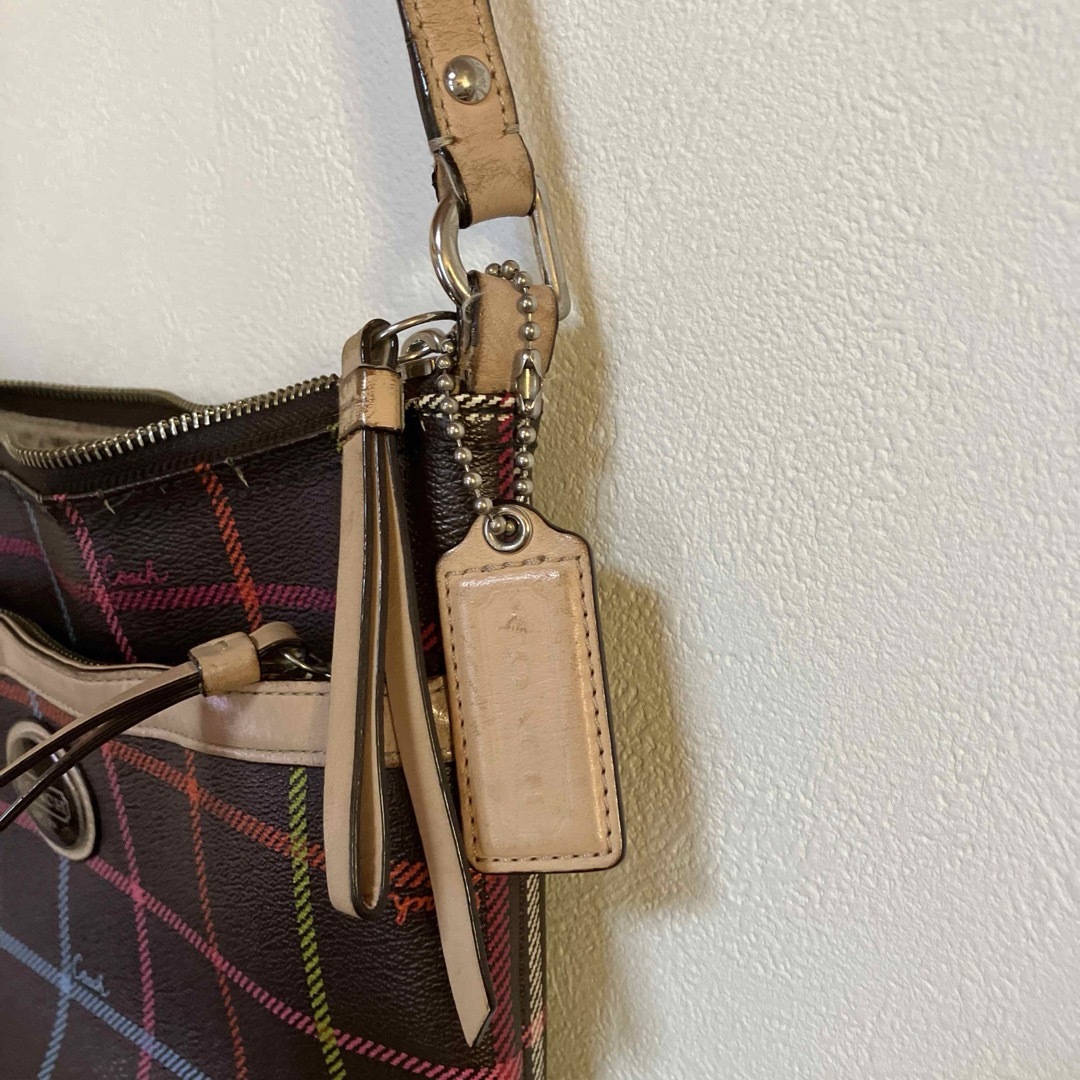 COACH(コーチ)のコーチ　約縦26横28マチ5.5 ハンドメイドのファッション小物(バッグ)の商品写真