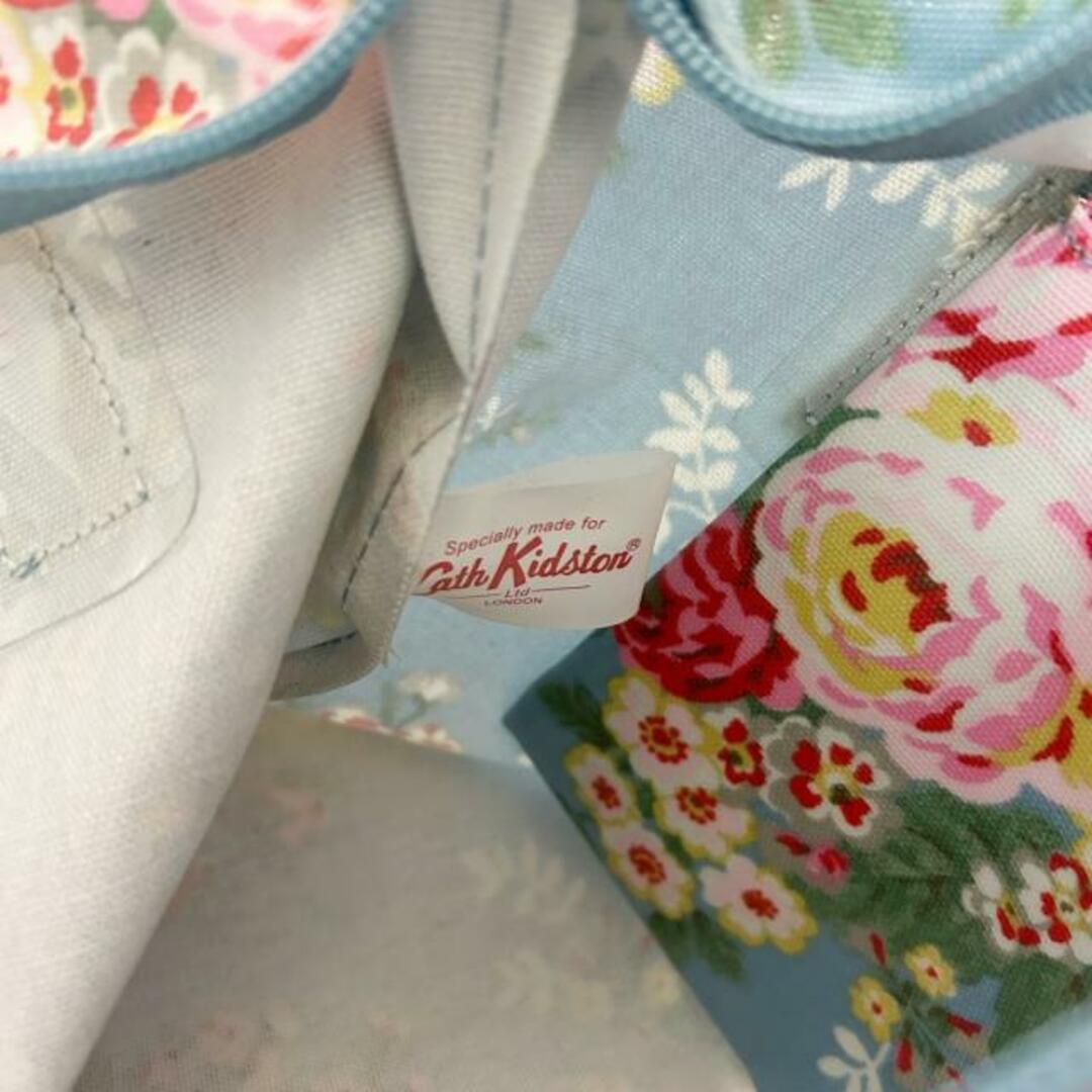 Cath Kidston(キャスキッドソン)のCath Kidston(キャスキッドソン) ハンドバッグ - ライトブルー×ピンク×マルチ 花柄 コーティングキャンバス レディースのバッグ(ハンドバッグ)の商品写真