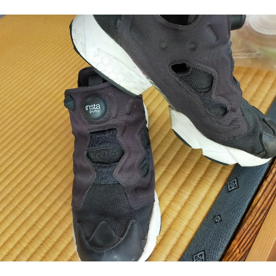 INSTAPUMP FURY（Reebok）(インスタポンプフューリー)のリーボック　Reebok　ポンプフューリー　黒　ブラック　レディース レディースの靴/シューズ(スニーカー)の商品写真