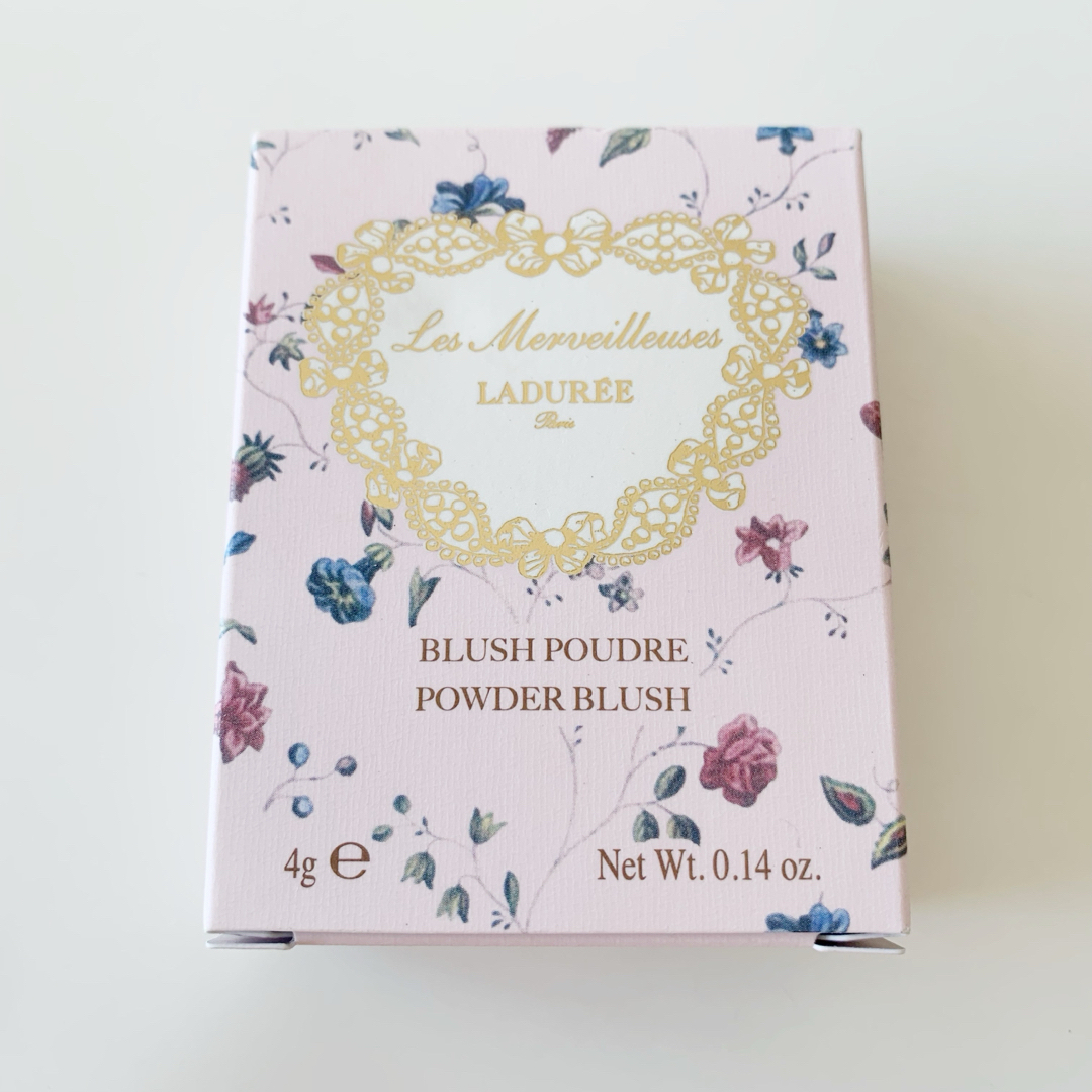 Les Merveilleuses LADUREE(レメルヴェイユーズラデュレ)のレ・メルヴェイユーズ ラデュレ パウダー ブラッシュ チークカラー コスメ/美容のベースメイク/化粧品(チーク)の商品写真