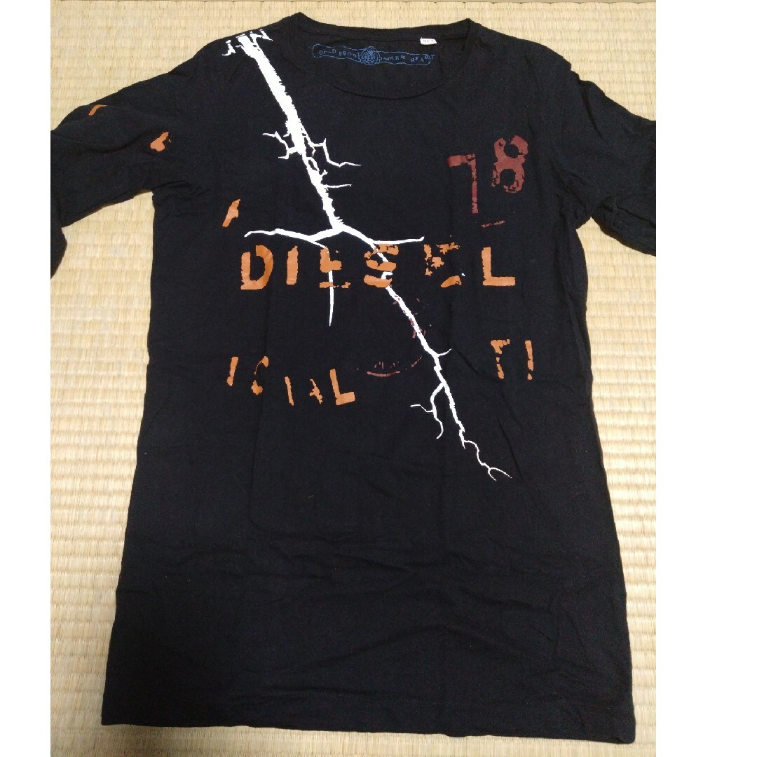 DIESEL(ディーゼル)の①美品未使用★DIESELディーゼル★M★ブラック★ロンT★正規品 メンズのトップス(Tシャツ/カットソー(七分/長袖))の商品写真