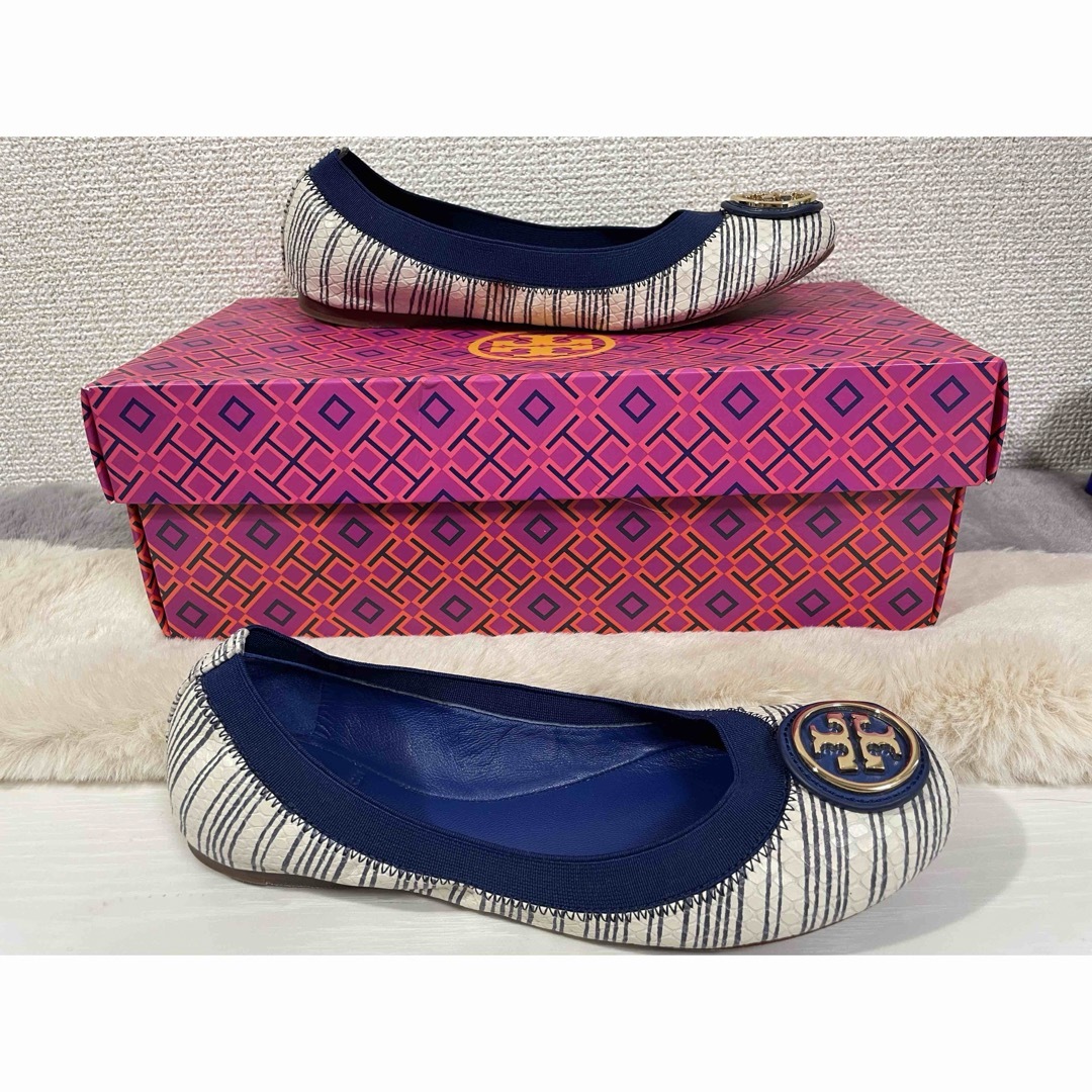 Tory Burch(トリーバーチ)のトリーバーチ　フラットシューズ　サイズ6M 23cmぐらい レディースの靴/シューズ(バレエシューズ)の商品写真