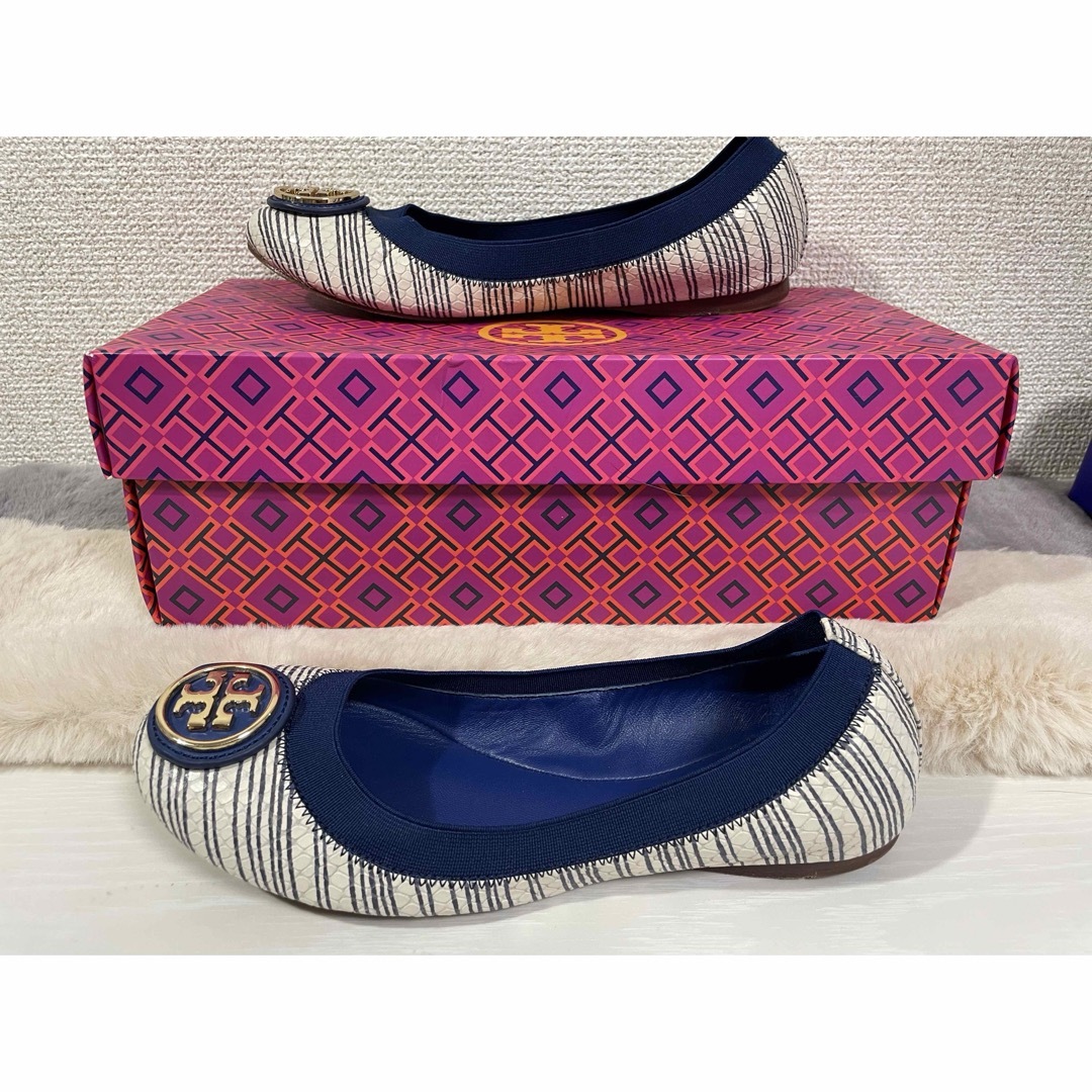 Tory Burch(トリーバーチ)のトリーバーチ　フラットシューズ　サイズ6M 23cmぐらい レディースの靴/シューズ(バレエシューズ)の商品写真