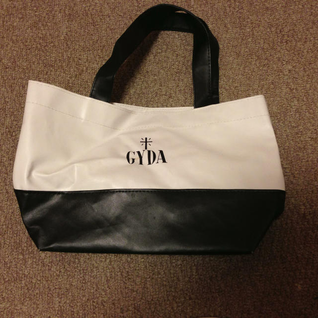 GYDA(ジェイダ)のGYDA♡ミニトート レディースのバッグ(トートバッグ)の商品写真