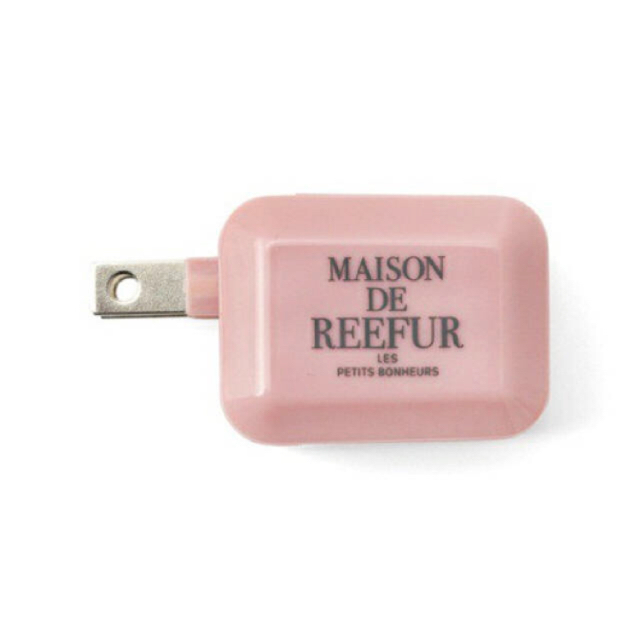 Maison de Reefur(メゾンドリーファー)の新品♡バッテリーチャージャプラグ(iphone)  スマホ/家電/カメラのスマートフォン/携帯電話(バッテリー/充電器)の商品写真