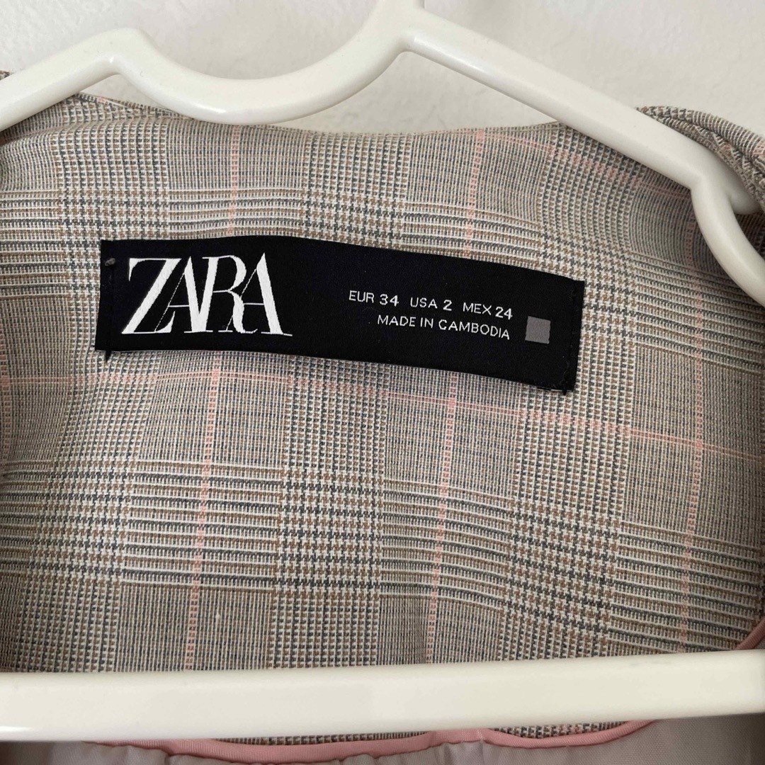 ZARA(ザラ)のZARA ジャケット レディースのジャケット/アウター(ノーカラージャケット)の商品写真