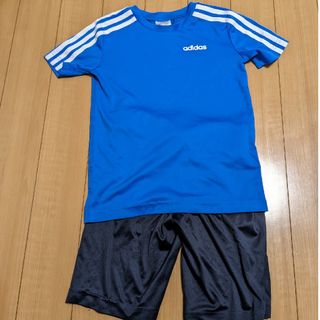 アディダス(adidas)のadidas　キッズ　Tシャツ　パンツ　セット　130cm(Tシャツ/カットソー)