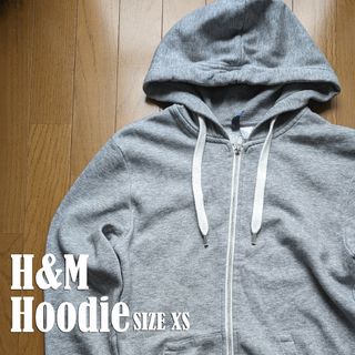 エイチアンドエム(H&M)のH&M グレーパーカー(パーカー)