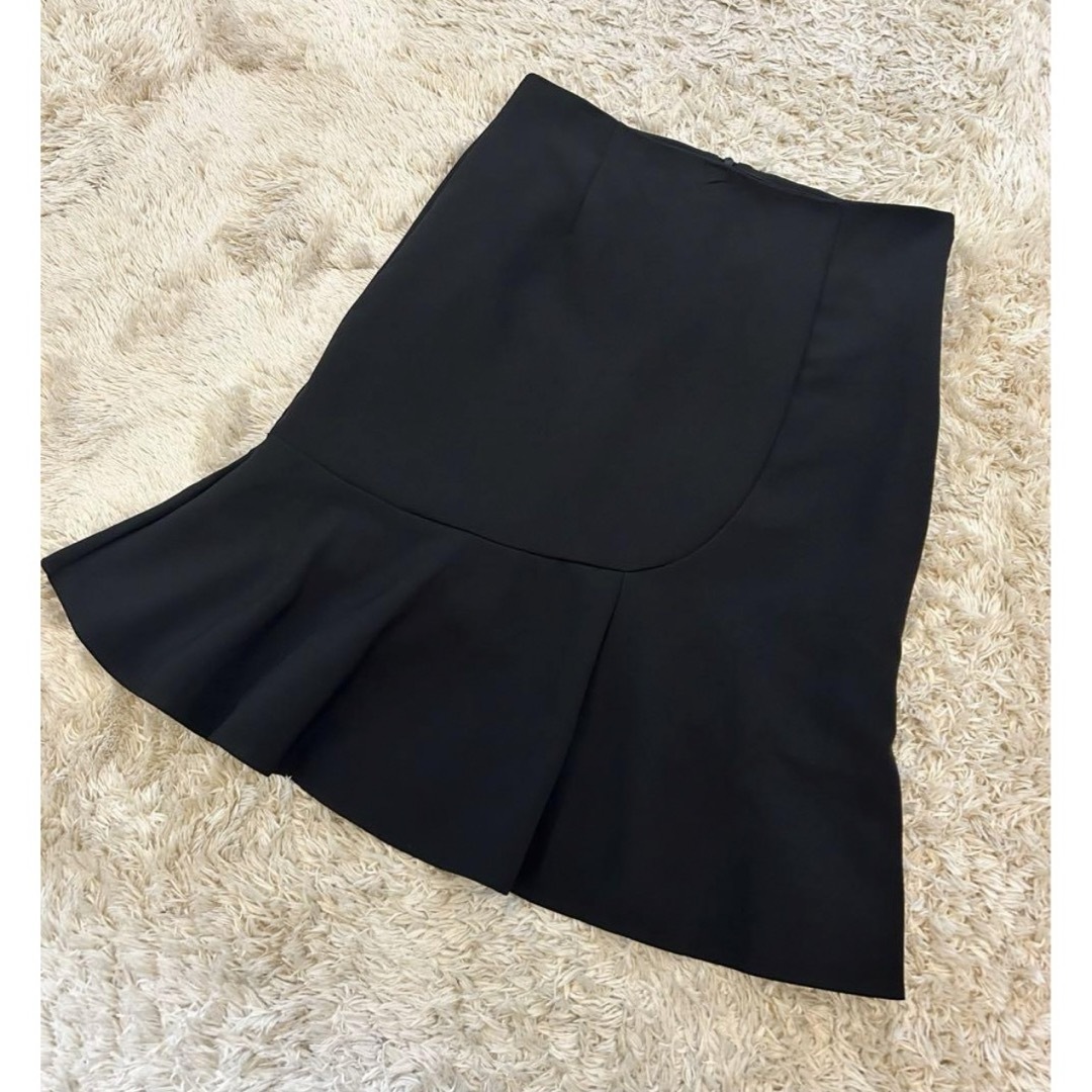 未着品 膝丈フレアスカート L 黒 レディースのスカート(ひざ丈スカート)の商品写真