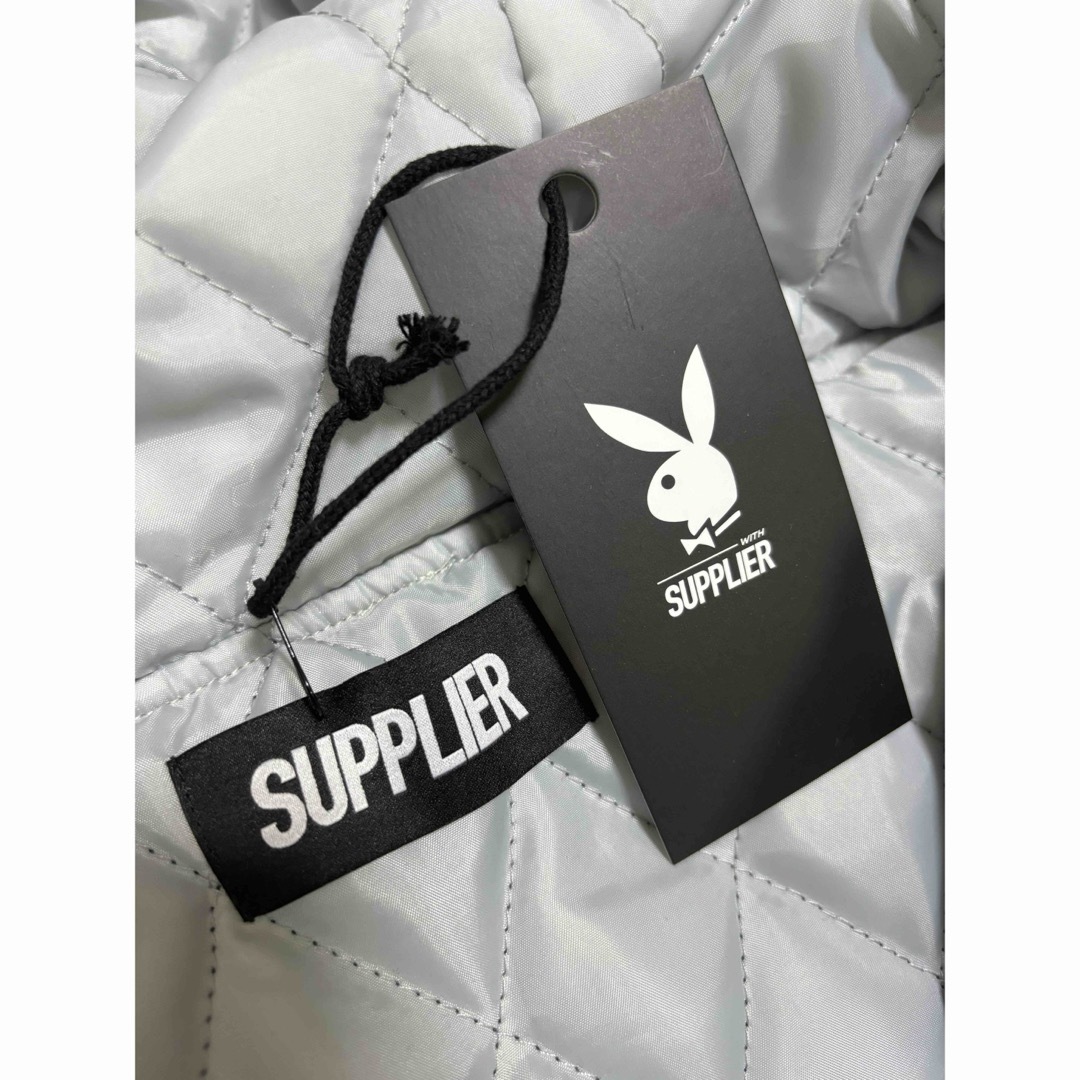 PLAYBOY(プレイボーイ)のSALE新品未使用SUPPLIER✖︎PLAYBOY メンズのジャケット/アウター(ナイロンジャケット)の商品写真