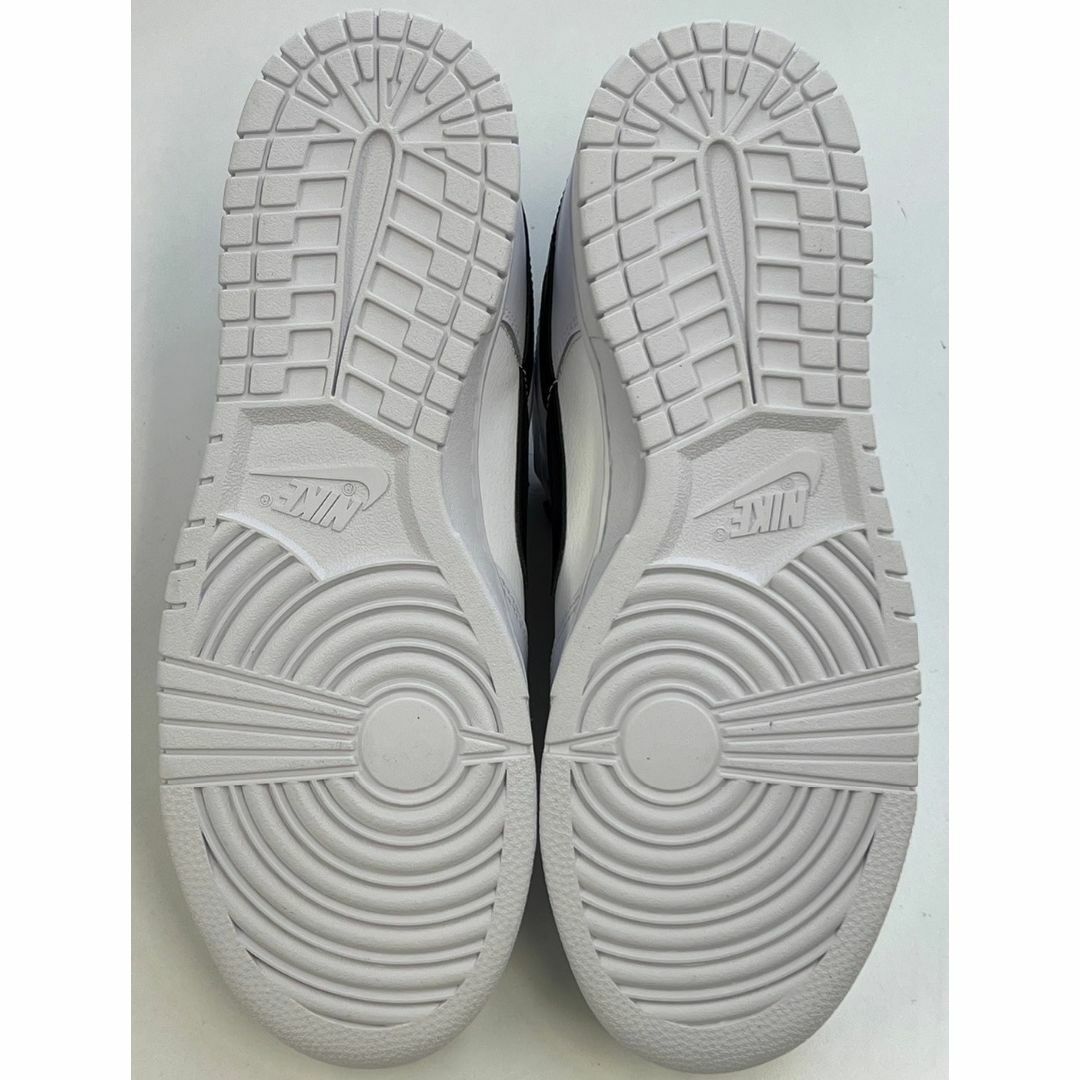 NIKE(ナイキ)の新品 ナイキ メンズ ダンク ロー レトロ ホワイト ブラック 28.5cm メンズの靴/シューズ(スニーカー)の商品写真