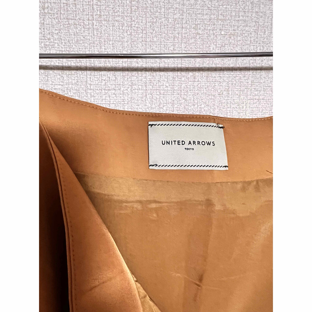 UNITED ARROWS(ユナイテッドアローズ)のUNITED ARROWS サイドタック フレアスカート レディースのスカート(ロングスカート)の商品写真