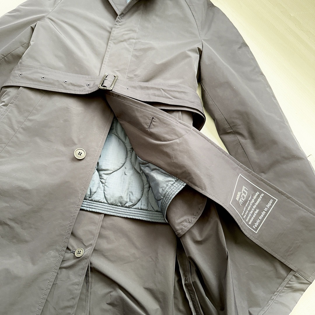 TOMORROWLAND(トゥモローランド)のTOMORROWLAND  ポリエステルタフタ ベルテッドステンカラーコート メンズのジャケット/アウター(ステンカラーコート)の商品写真