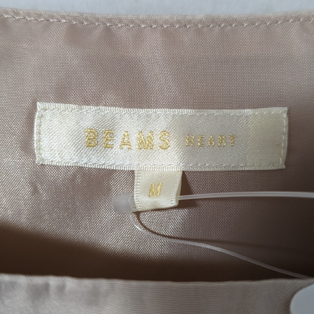 【タグ付き】BEAMS HEART 膝丈 ノースリーブ ワンピース ベージュ M レディースのワンピース(ひざ丈ワンピース)の商品写真