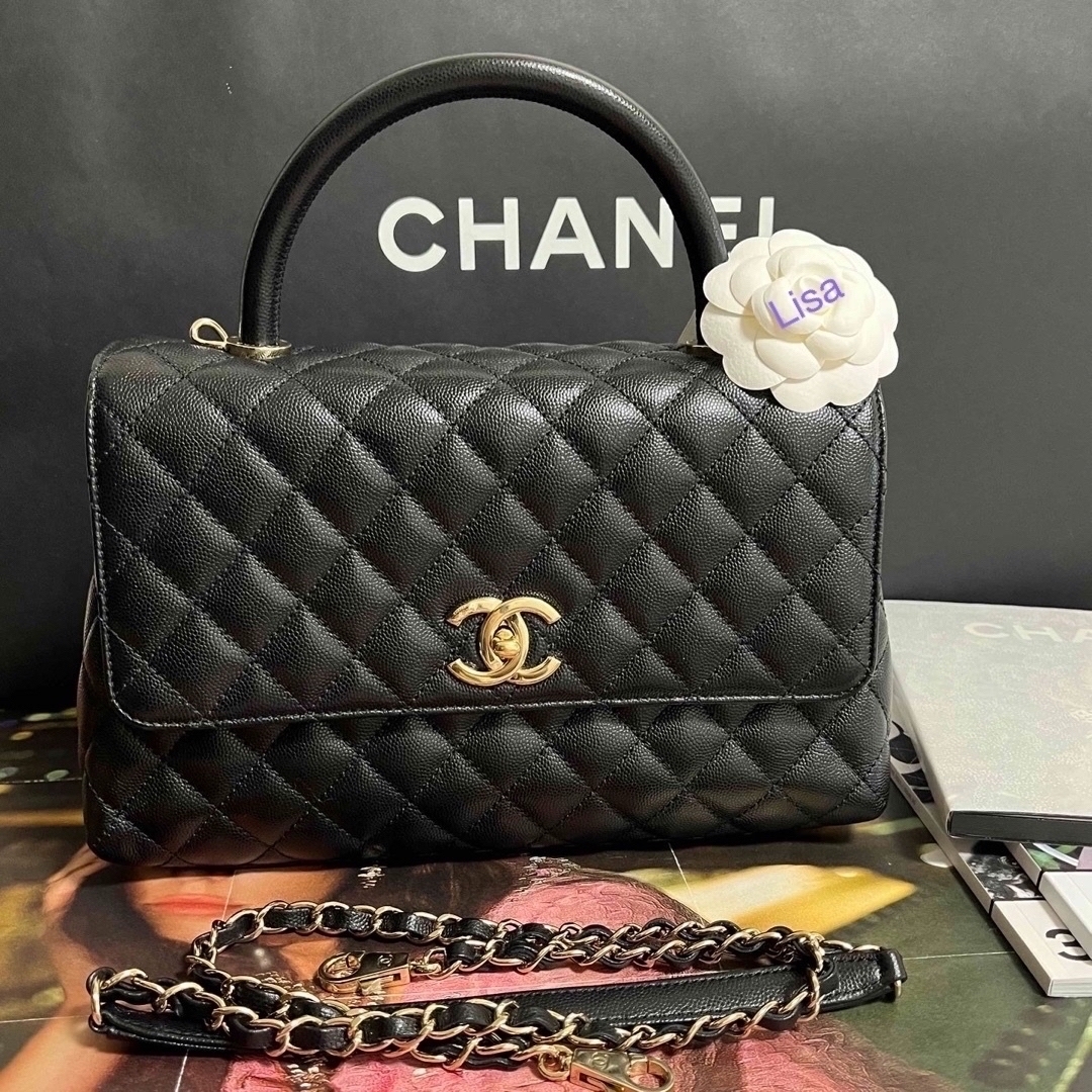 CHANEL(シャネル)の美品✨人気定番❣️ココハンドル 29 トップハンドル　フラップバッグ ブラック レディースのバッグ(ショルダーバッグ)の商品写真