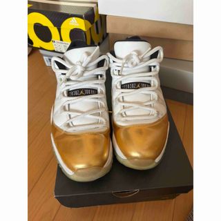 NIKE AIR JORDAN 11 LOW RETRO GOLD(スニーカー)